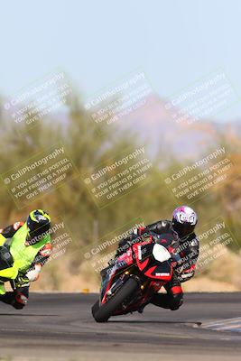 media/Mar-09-2024-SoCal Trackdays (Sat) [[bef1deb9bf]]/12-Turn 2 (245pm)/